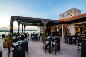 An image of a restaurant louvered patio done by Apollo Opening Roof