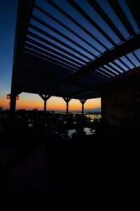 A beautiful image of a louvered roof for restaurants done by Apollo Opening Roof