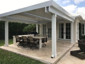 Luxurious opening roofs for patios by Apollo