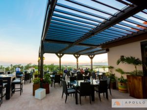 Louvered pergola for restaurants