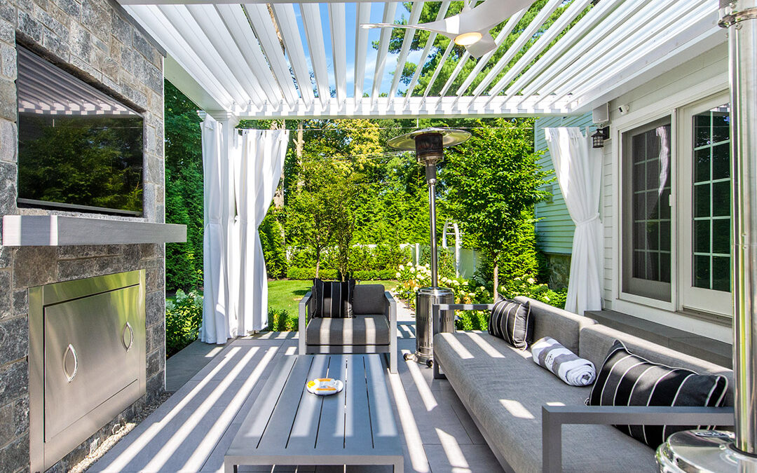 Tenafly, NJ | Wall-Attached Louvered Pergola
